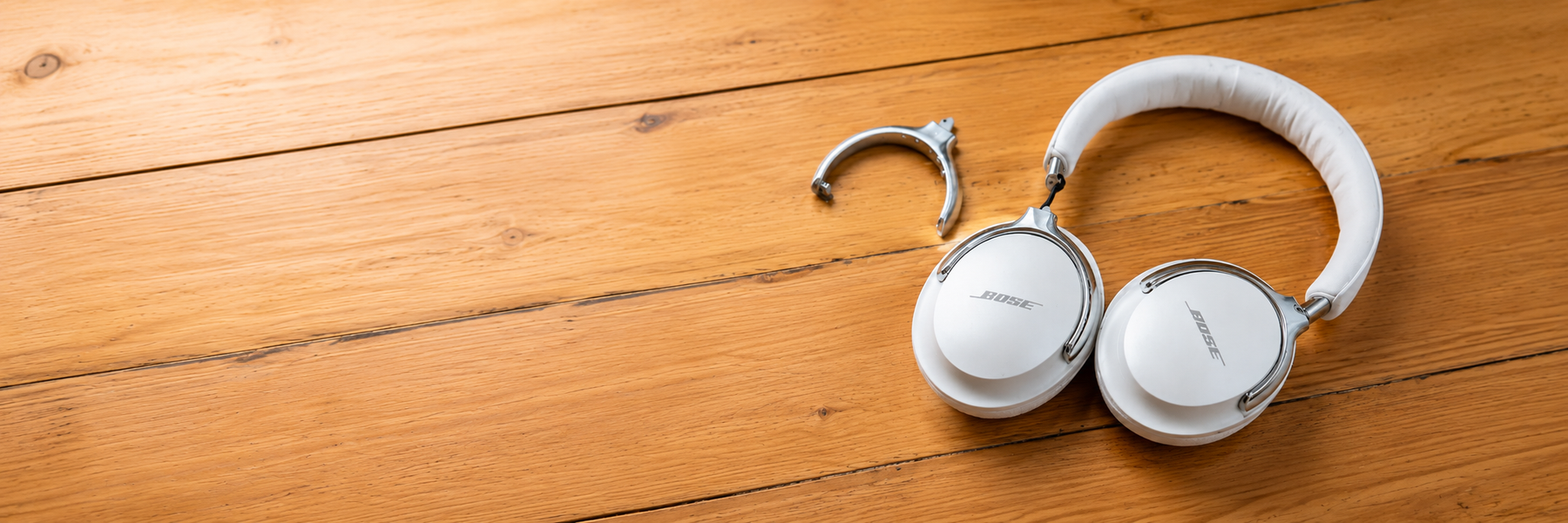 Why Do Bose QC Ultra Hinges Break? What Our Repair Center Is Seeing in 2026