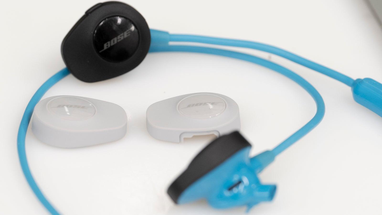 How to Replace the Exterior Rubber Housing Covers on the Bose SoundSport Wireless Earbuds (DIY Repair Guide)