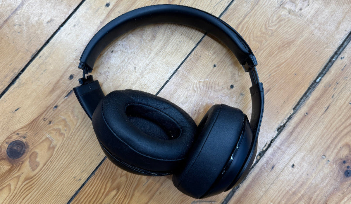 Headphone Hinge Broken? Repair Experts Explain Why Headbands and Hinges Fail
